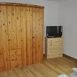 Gross Moorburg Nyaraló *